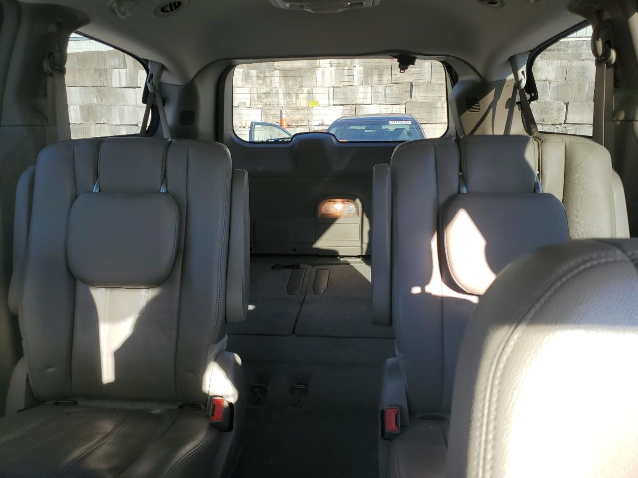 CHRYSLER TOWN & COUNTRY TOURING