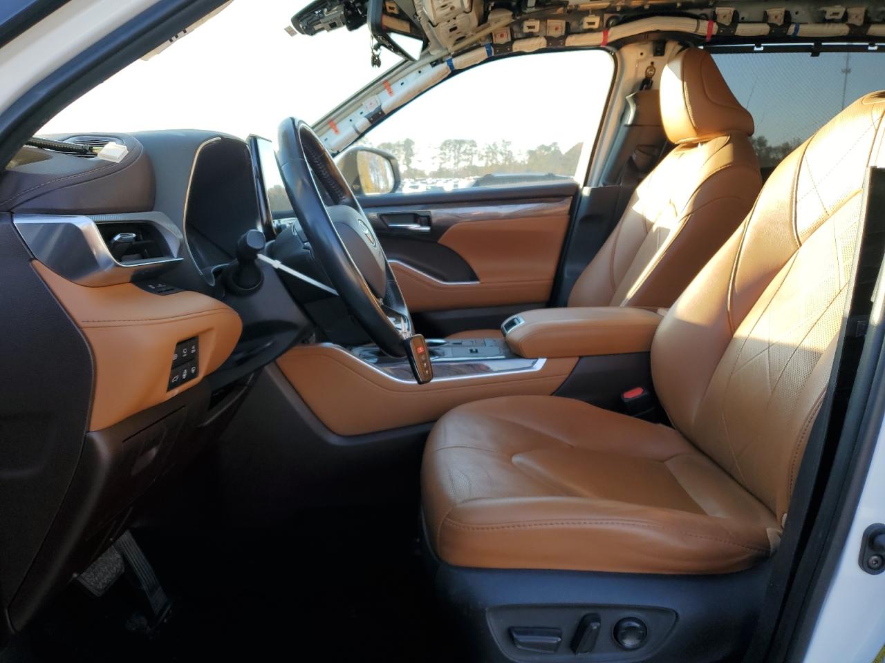 TOYOTA HIGHLANDER HYBRID PLATINUM