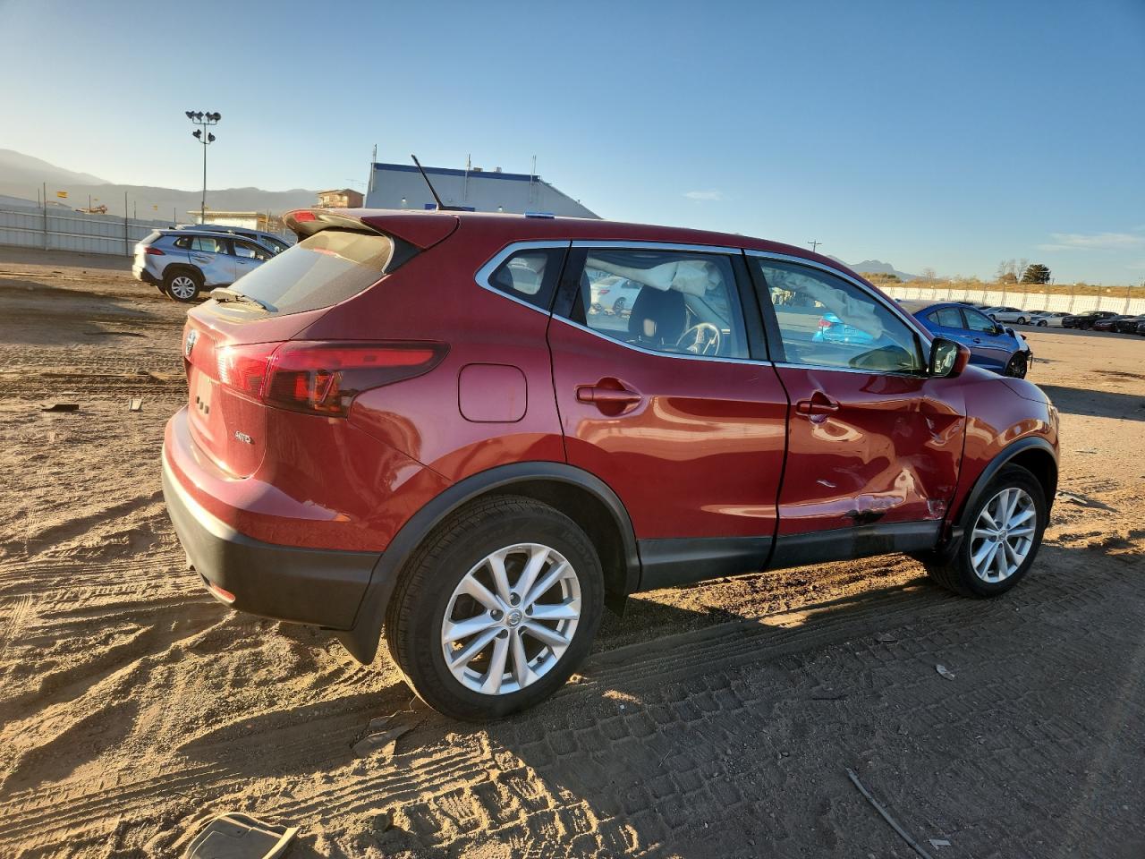 NISSAN ROGUE SPORT S
