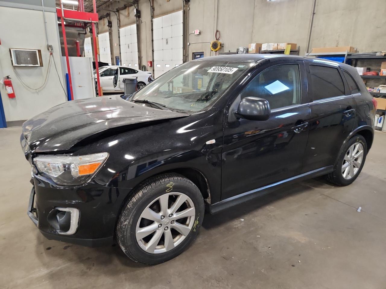 MITSUBISHI OUTLANDER SE