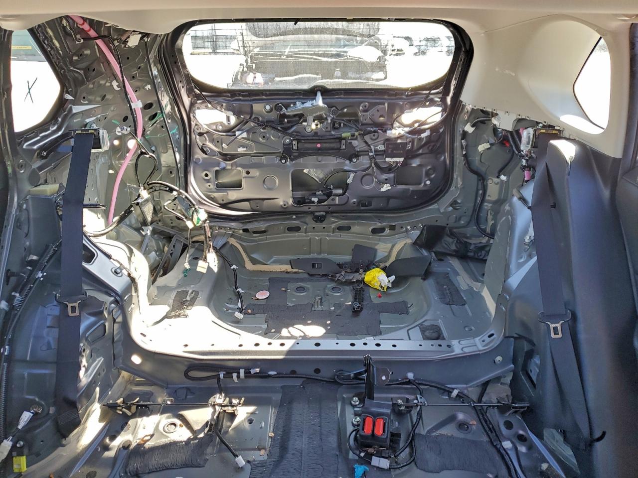 TOYOTA RAV4 XLE PREMIUM