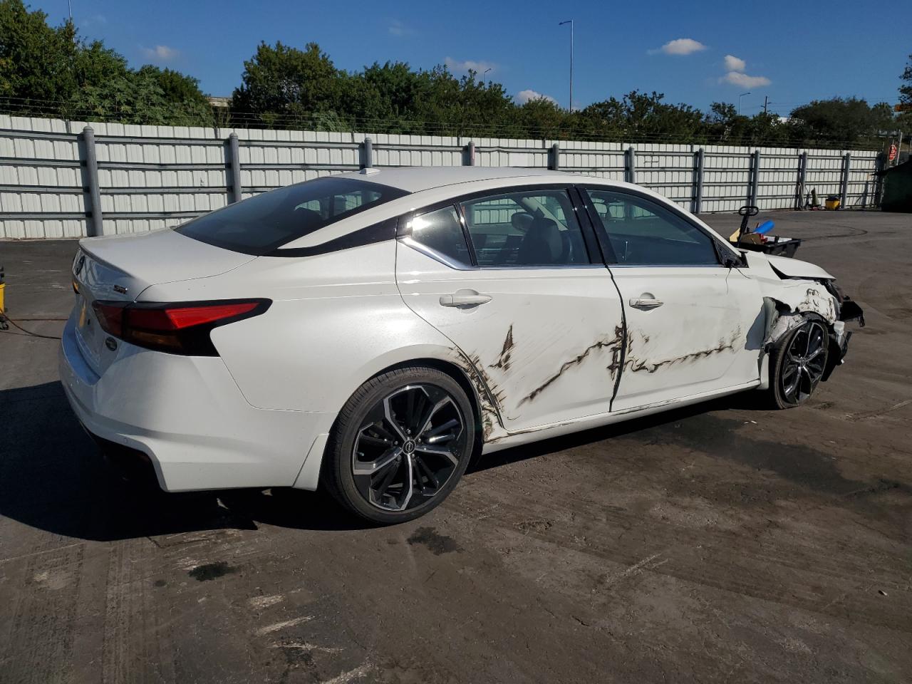 Lot #3301803355 2024 NISSAN ALTIMA SR