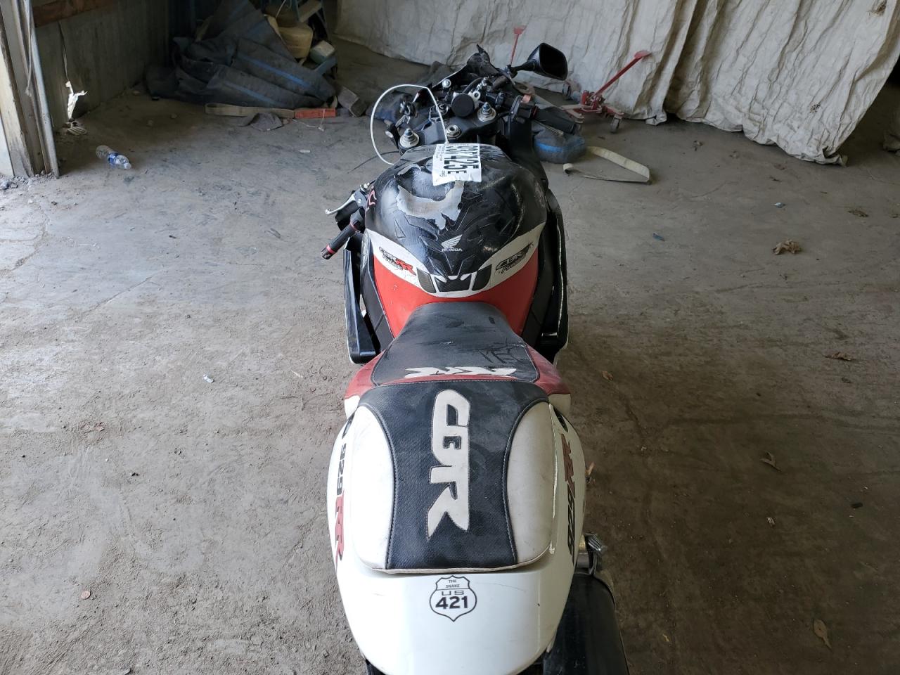 Lot #3301809330 2001 HONDA CBR900 RE