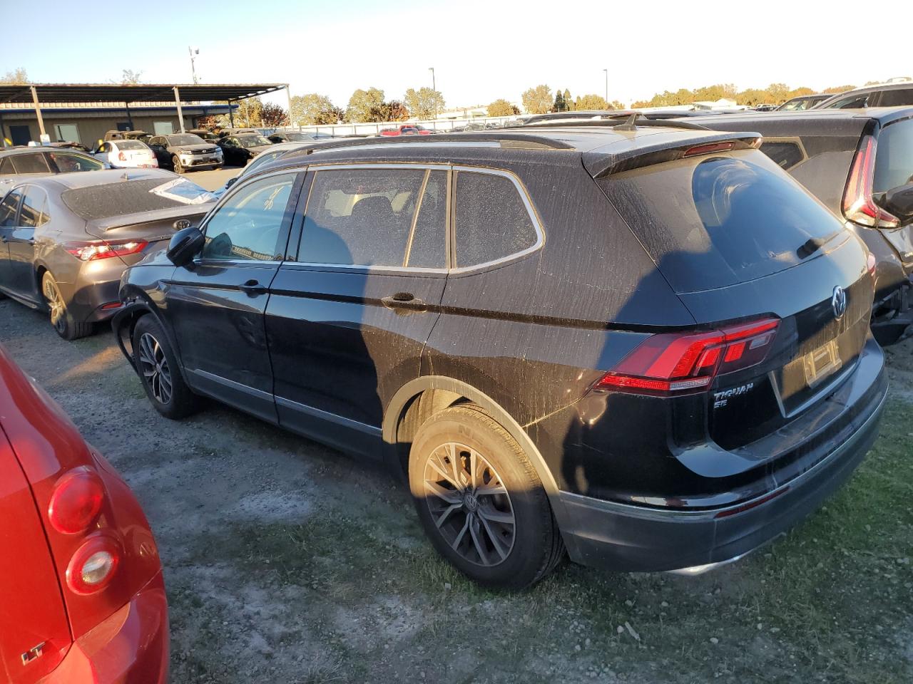 VOLKSWAGEN TIGUAN SE