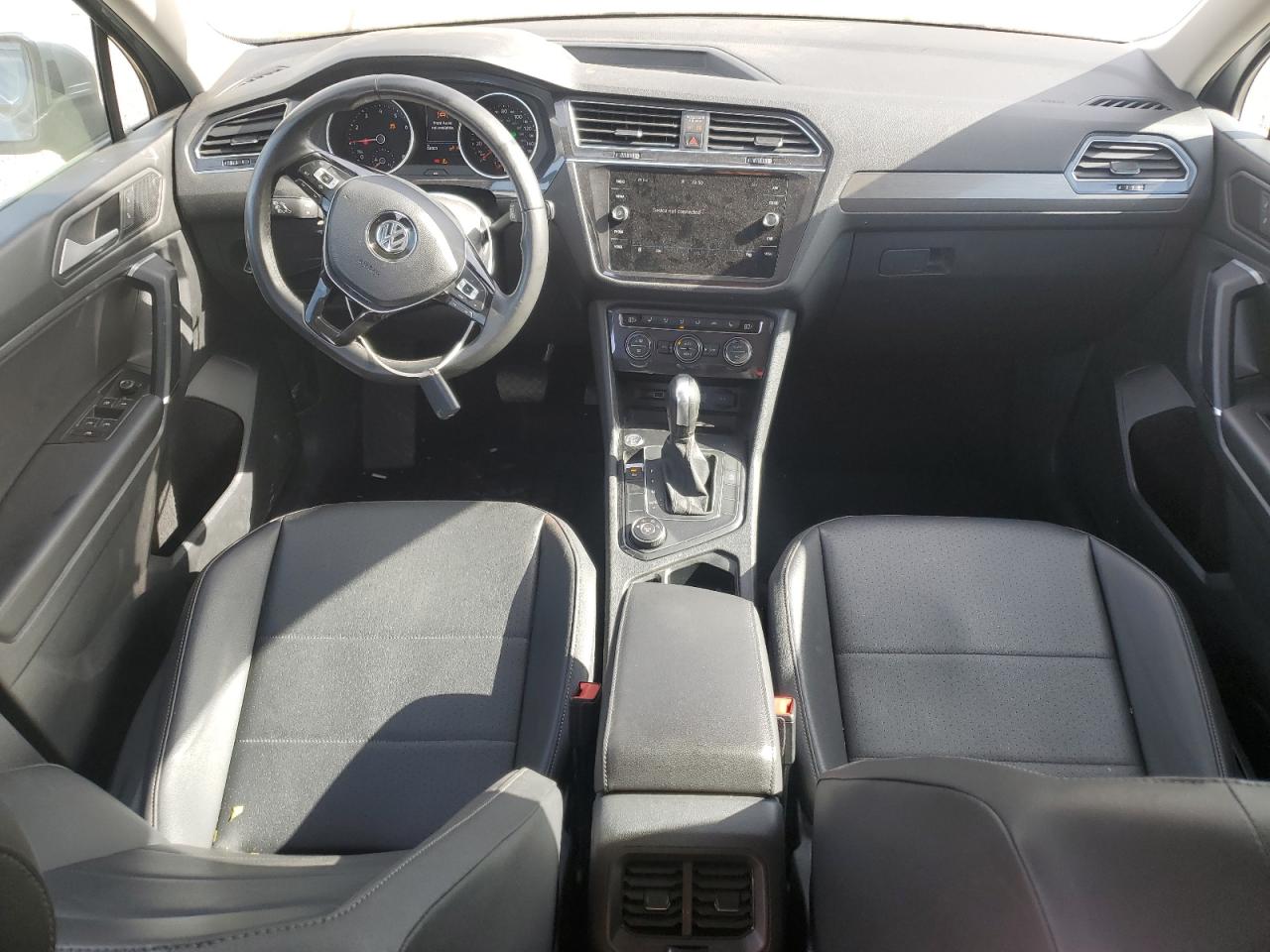 VOLKSWAGEN TIGUAN SE