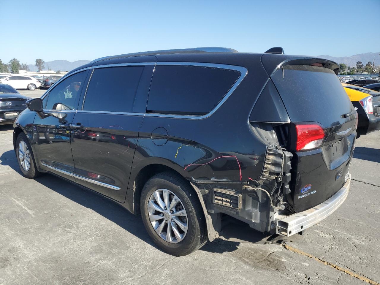 CHRYSLER PACIFICA TOURING L