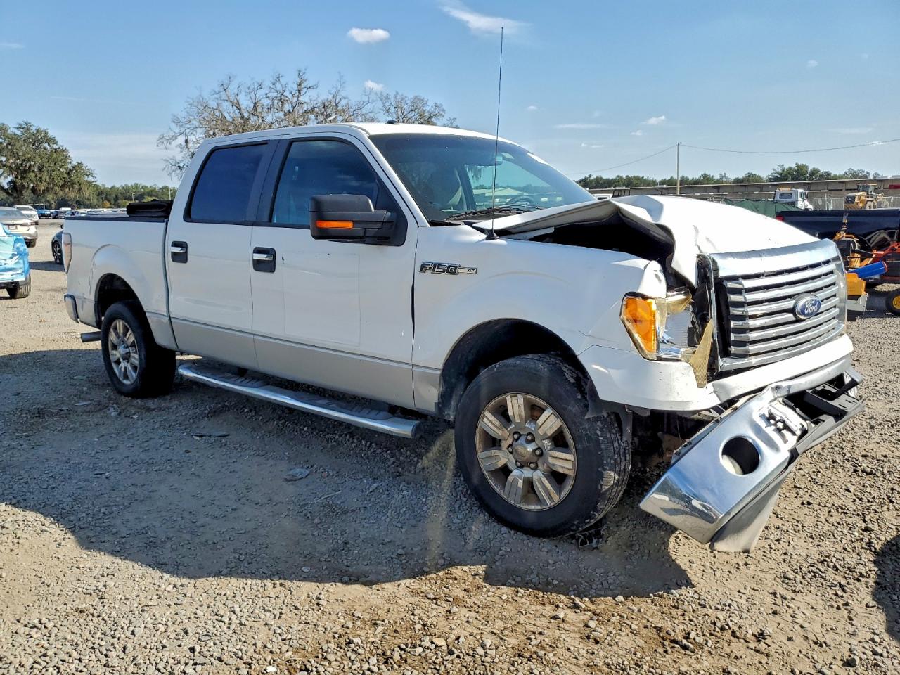 FORD F-150 SUPERCREW
