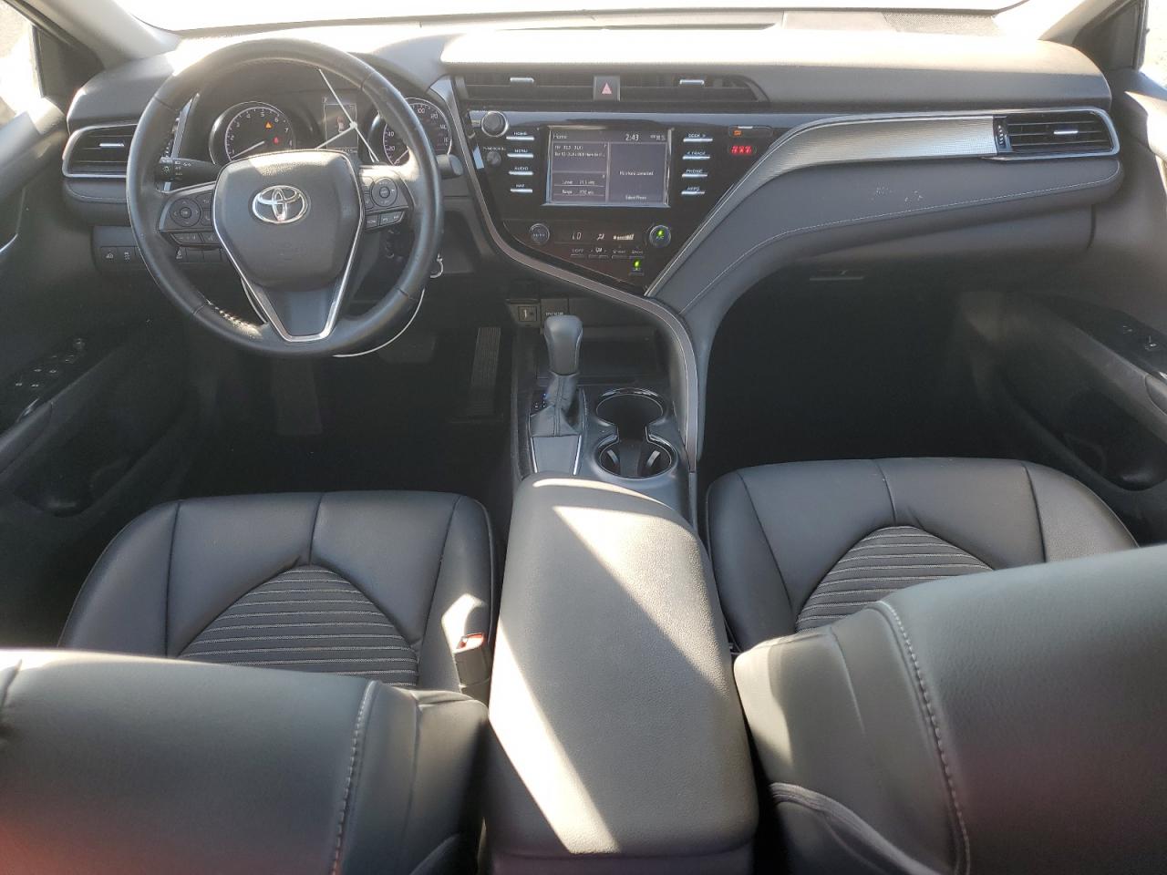 TOYOTA CAMRY L
