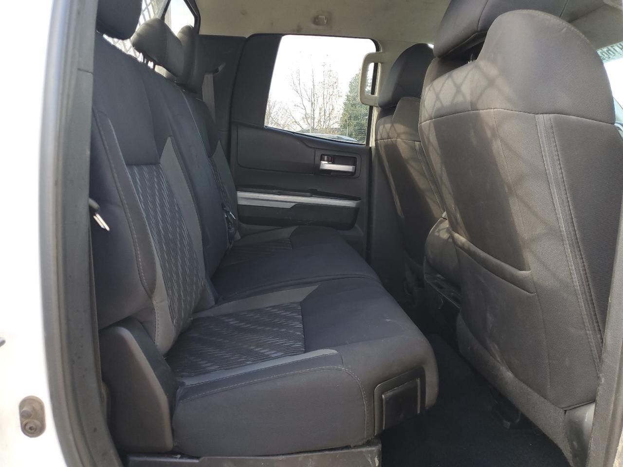 TOYOTA TUNDRA DOUBLE CAB SR