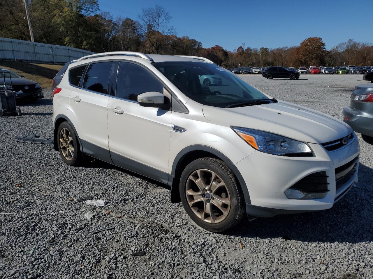 FORD ESCAPE TITANIUM