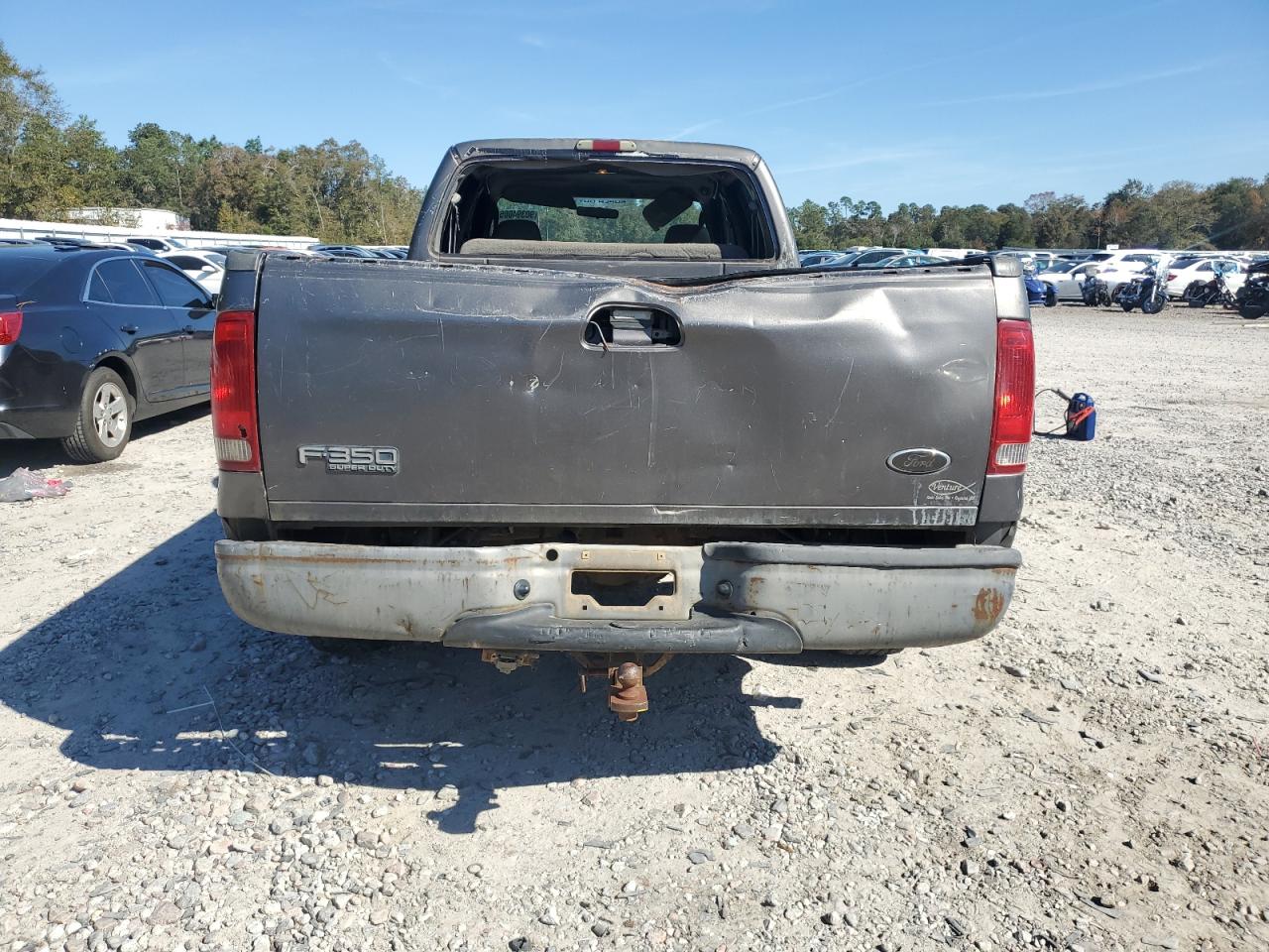 Lot #3296356148 2004 FORD F350 SRW S