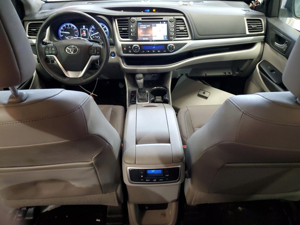 TOYOTA HIGHLANDER XLE
