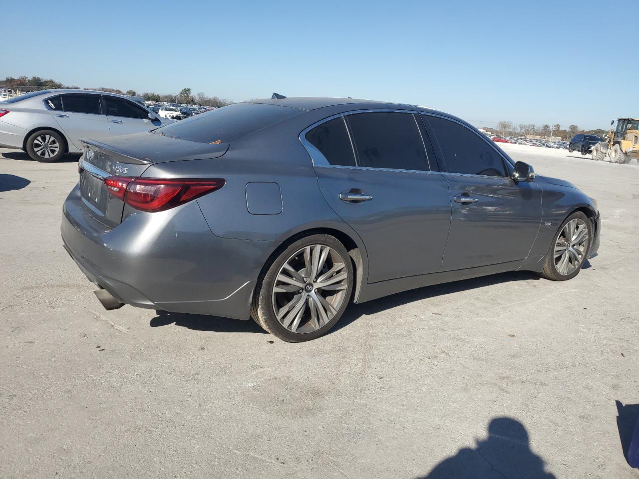 INFINITI Q50 LUXE