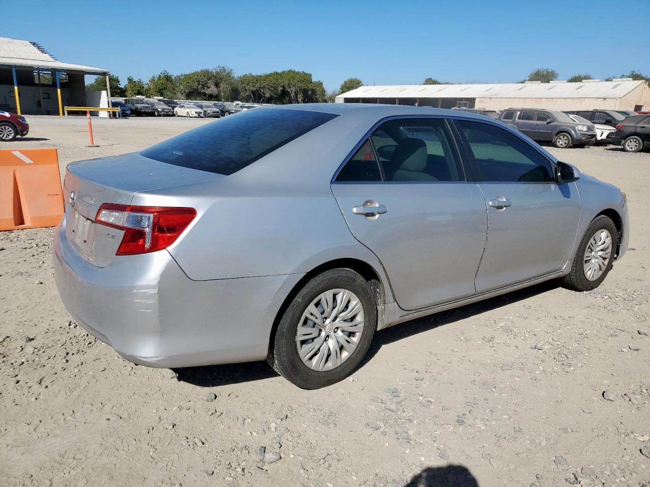 TOYOTA CAMRY L