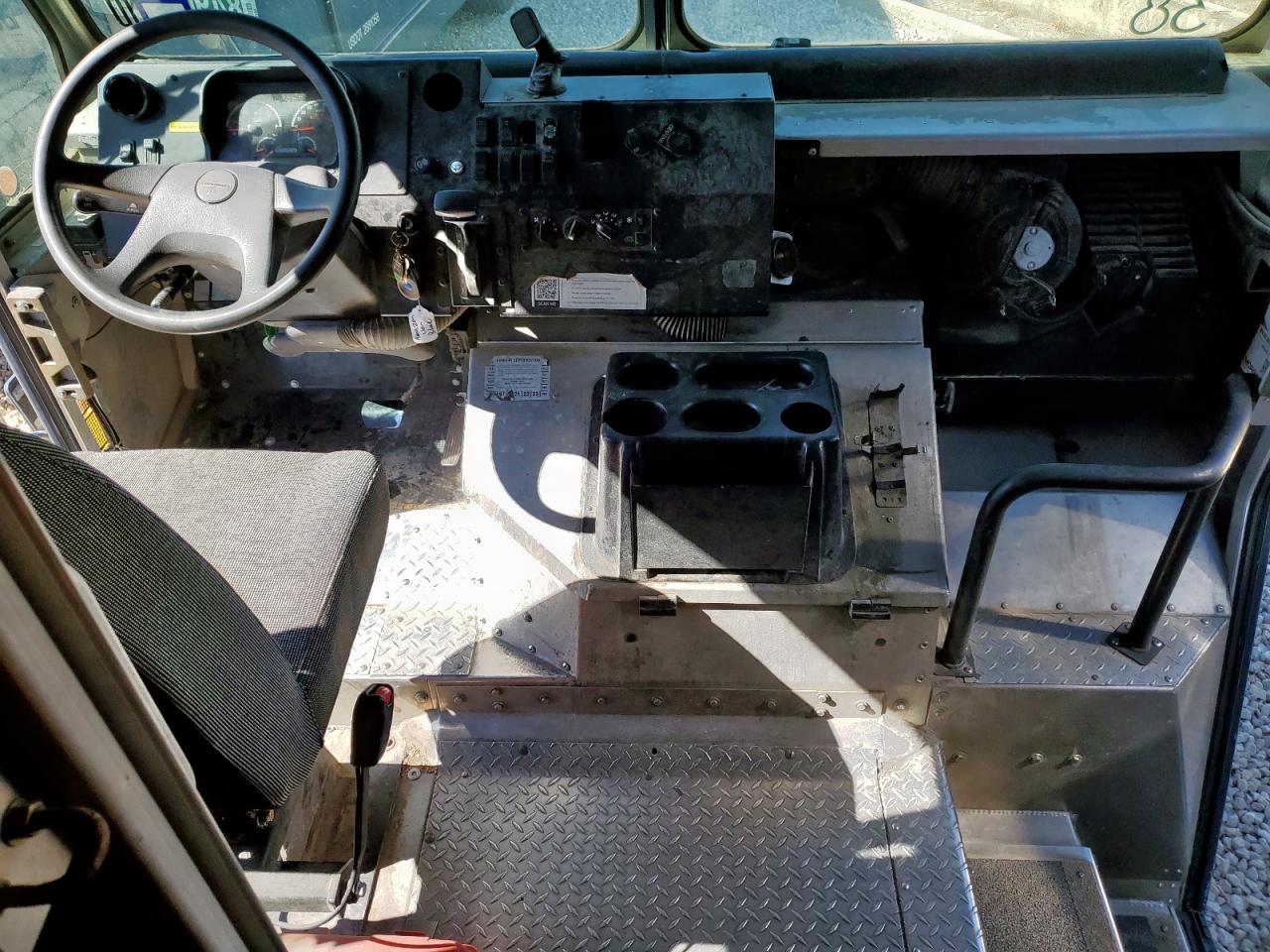 Lot #3311503242 2020 FREIGHTLINER MT45