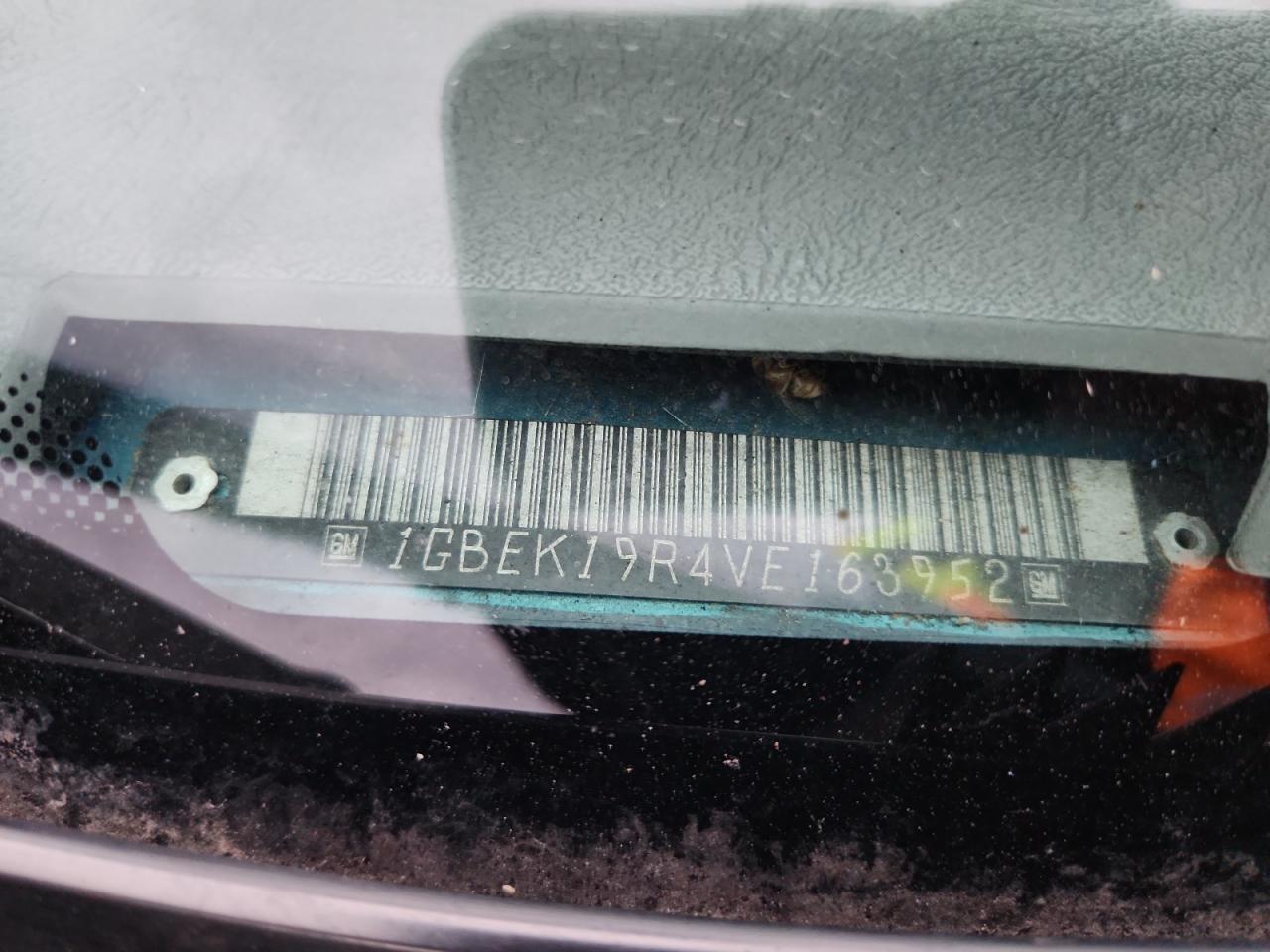 Lot #3301970467 1997 CHEVROLET GMT-400 K1