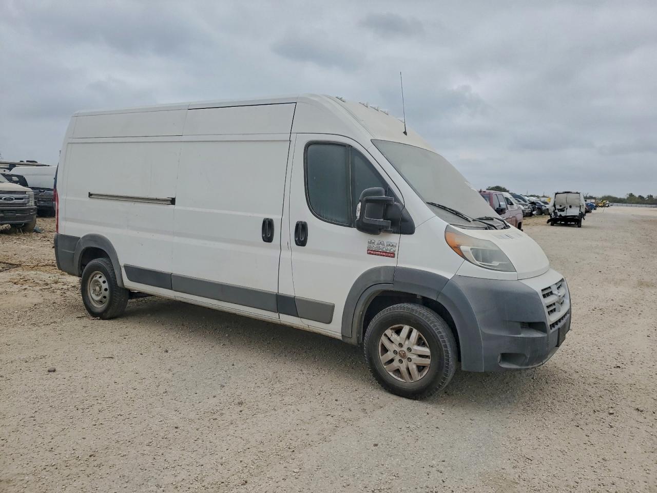 RAM PROMASTER 2500 HIGH