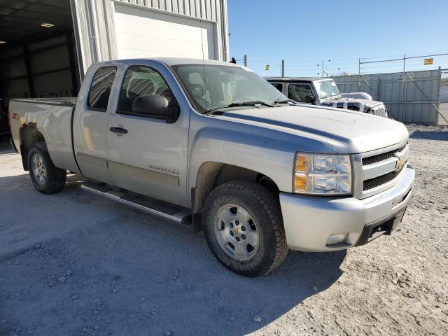 2011 CHEVROLET SILVERADO - 1GCRKSE39BZ243532