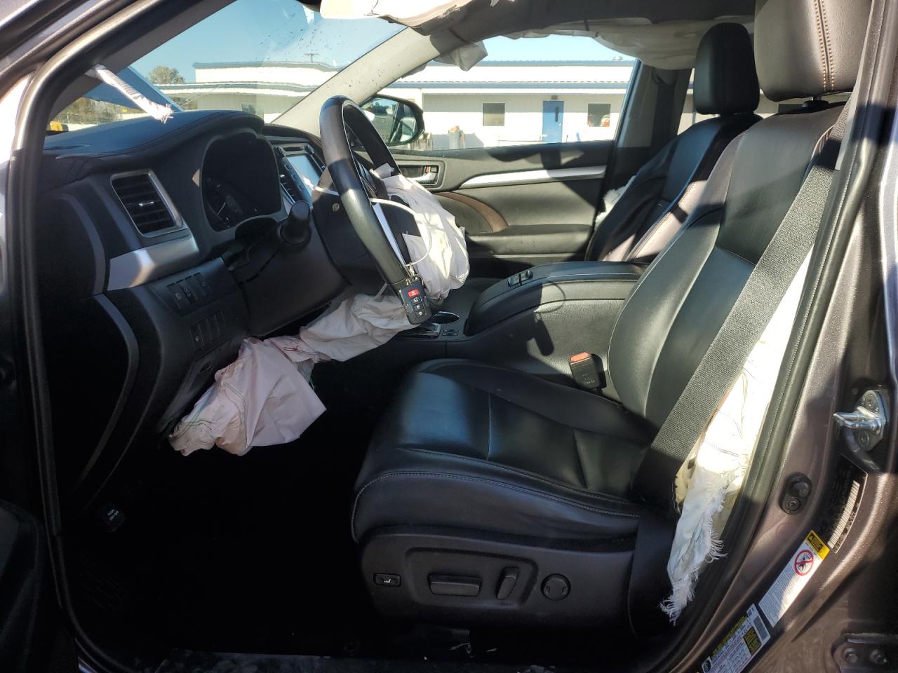 TOYOTA HIGHLANDER SE