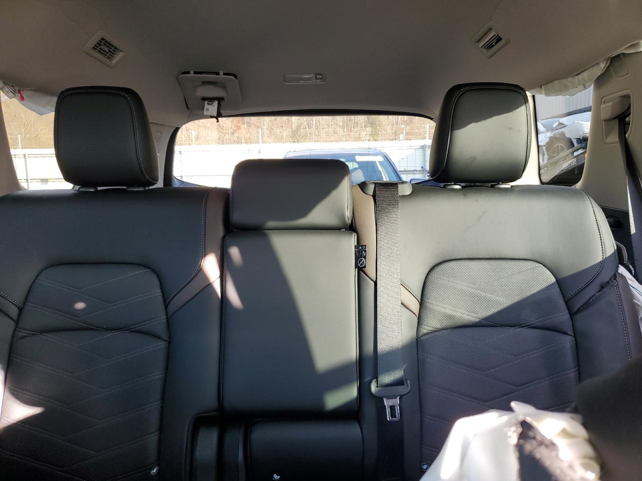 NISSAN PATHFINDER PLATINUM