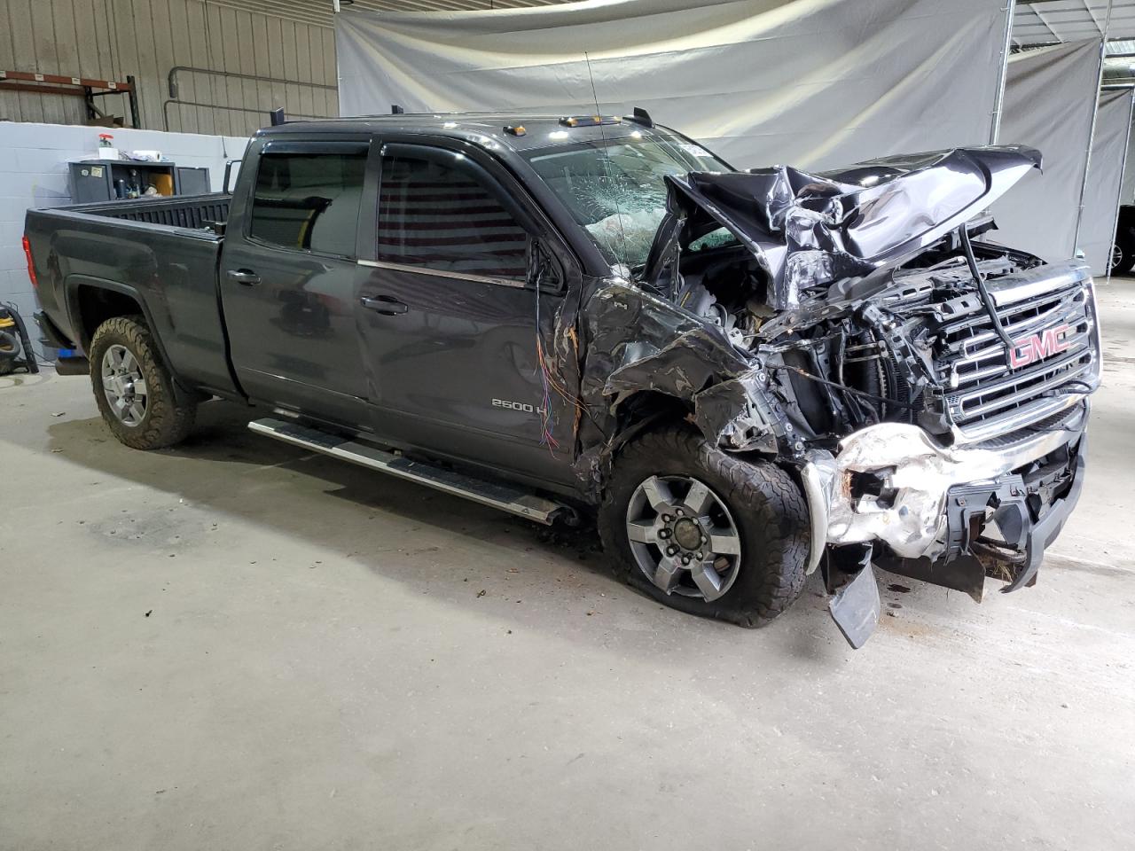 GMC SIERRA K2500 SLE