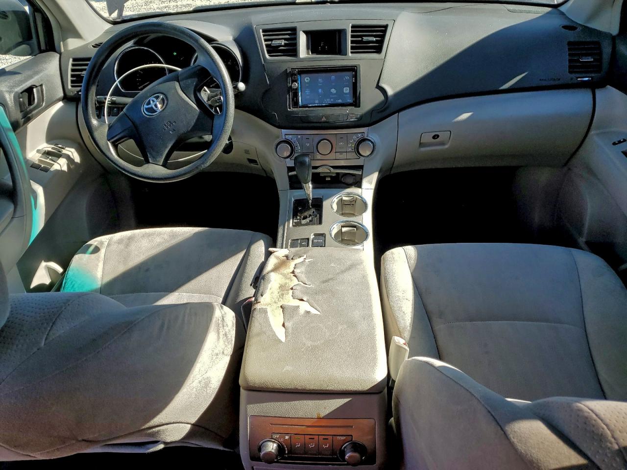 TOYOTA HIGHLANDER BASE