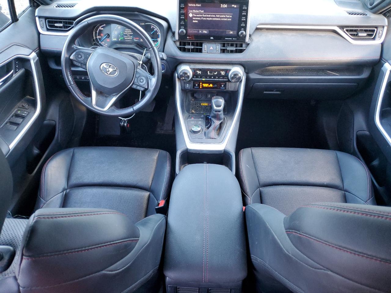 TOYOTA RAV4 XSE