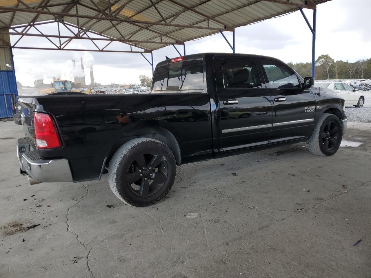 RAM 1500 SLT