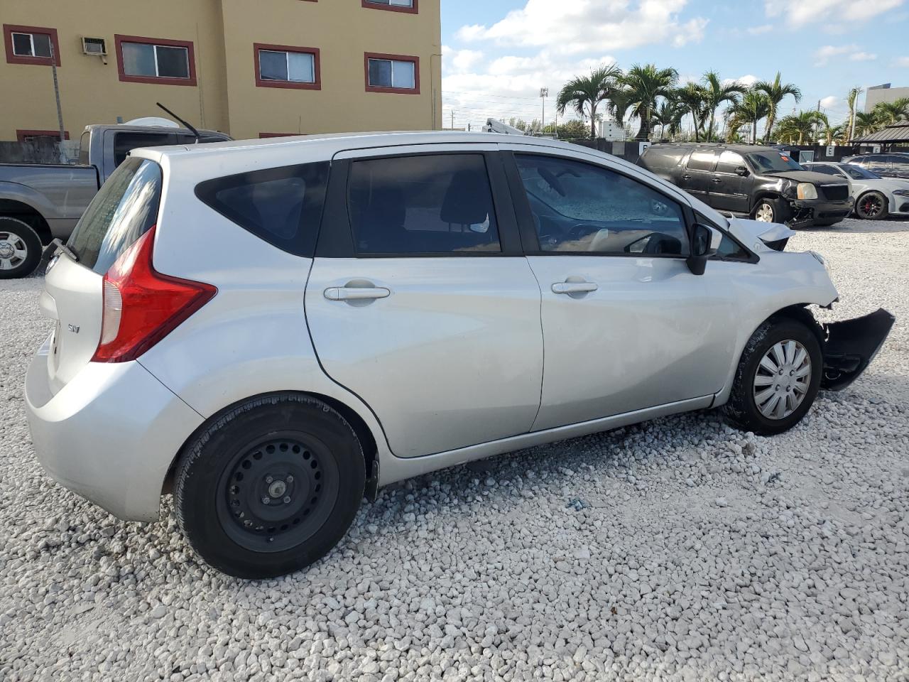 NISSAN VERSA NOTE S