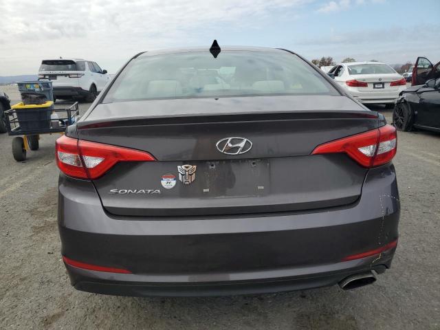 2015 HYUNDAI SONATA SE 5NPE24AF2FH061579