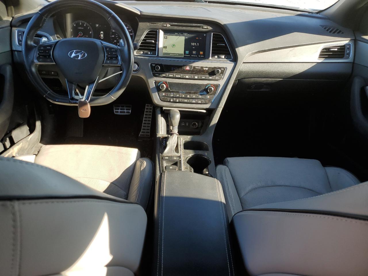 HYUNDAI SONATA SPORT