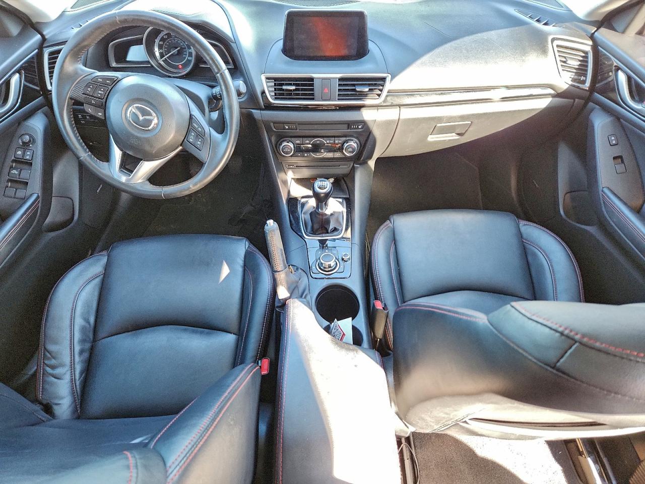 MAZDA 3 GRAND TOURING