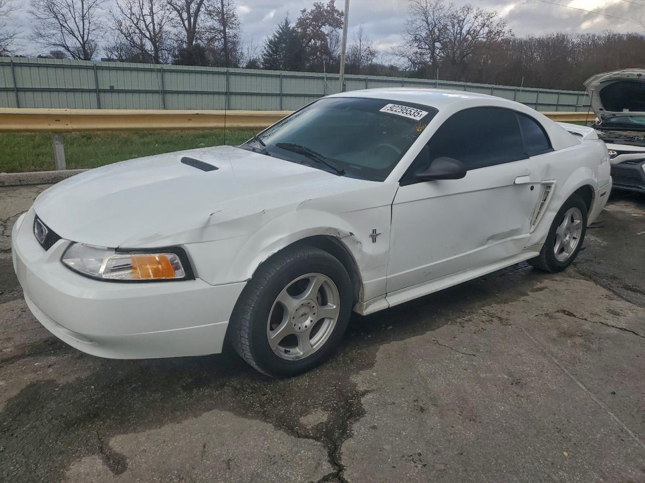 Lot #3298083126 2000 FORD MUSTANG