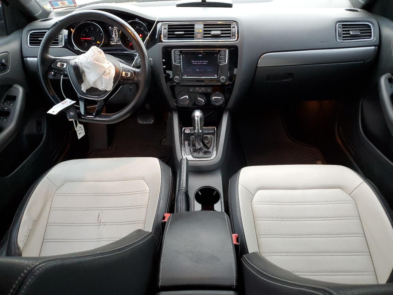 VOLKSWAGEN JETTA SPORT