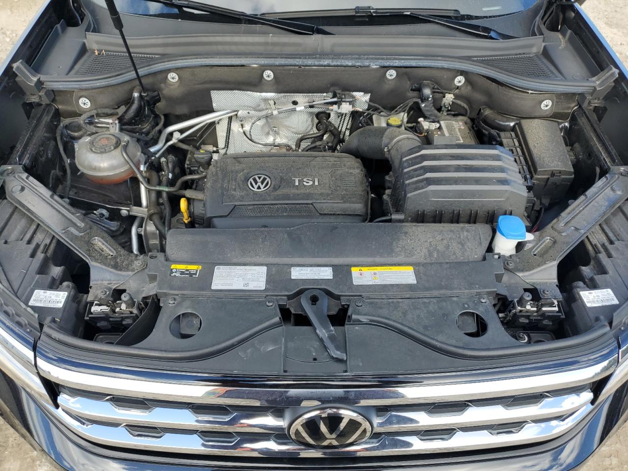 VOLKSWAGEN ATLAS CROSS SPORT SE