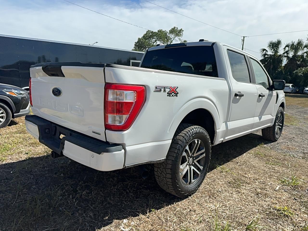 FORD F-150 SUPERCREW
