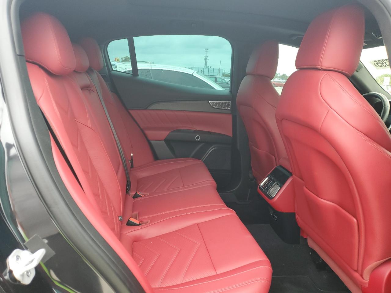 MASERATI GRECALE TROFEO