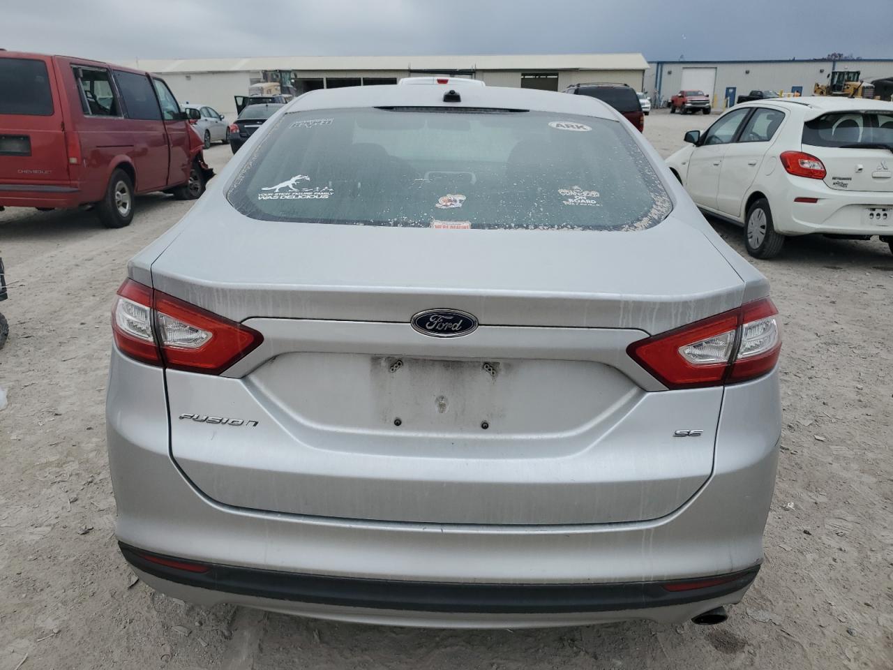 FORD FUSION SE