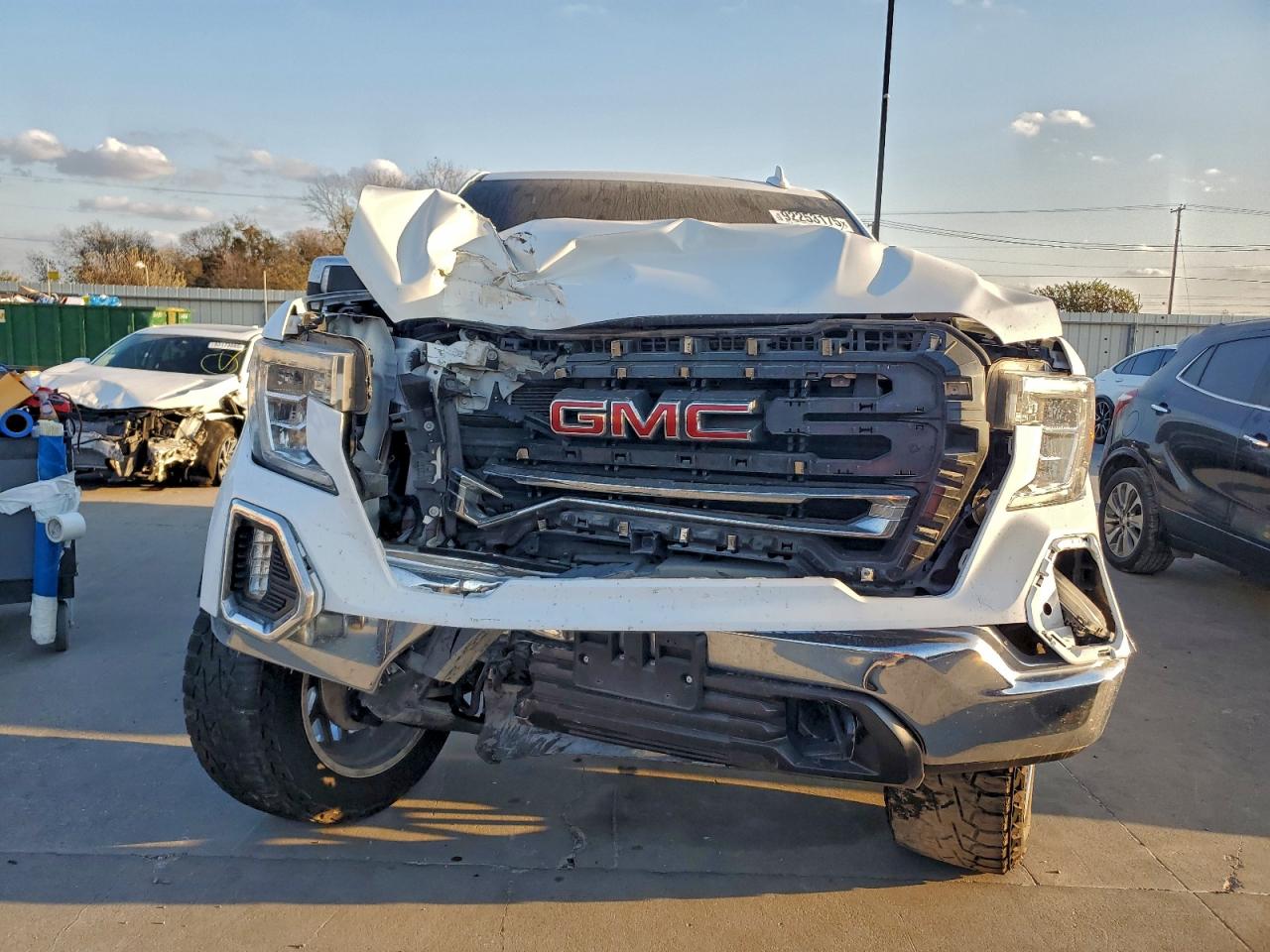 GMC SIERRA K1500 SLT