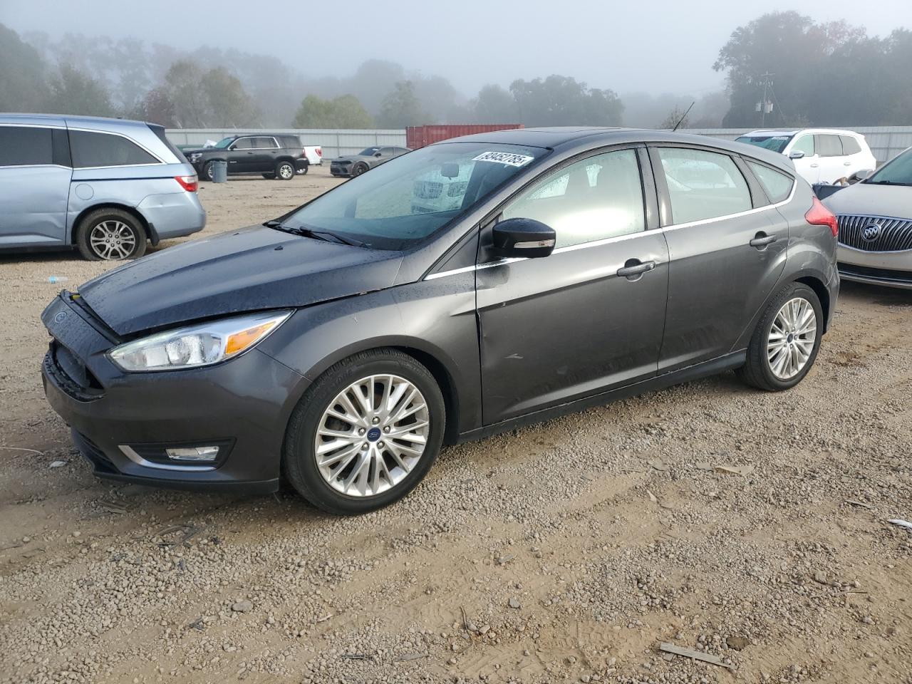FORD FOCUS TITANIUM