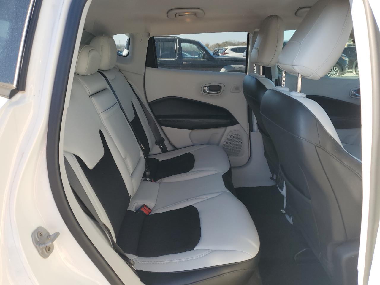 JEEP COMPASS LATITUDE