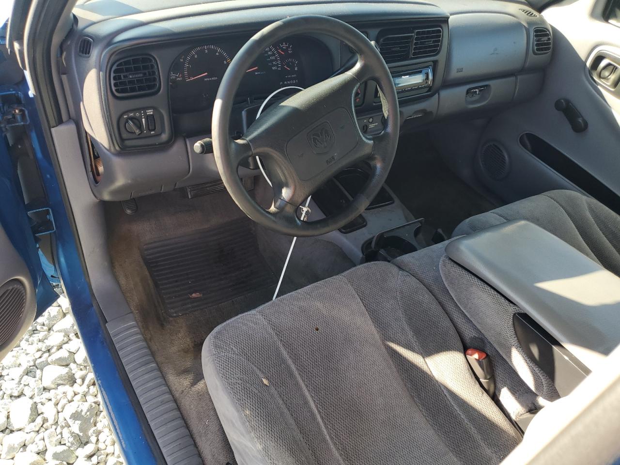 Lot #3297142523 2000 DODGE DAKOTA