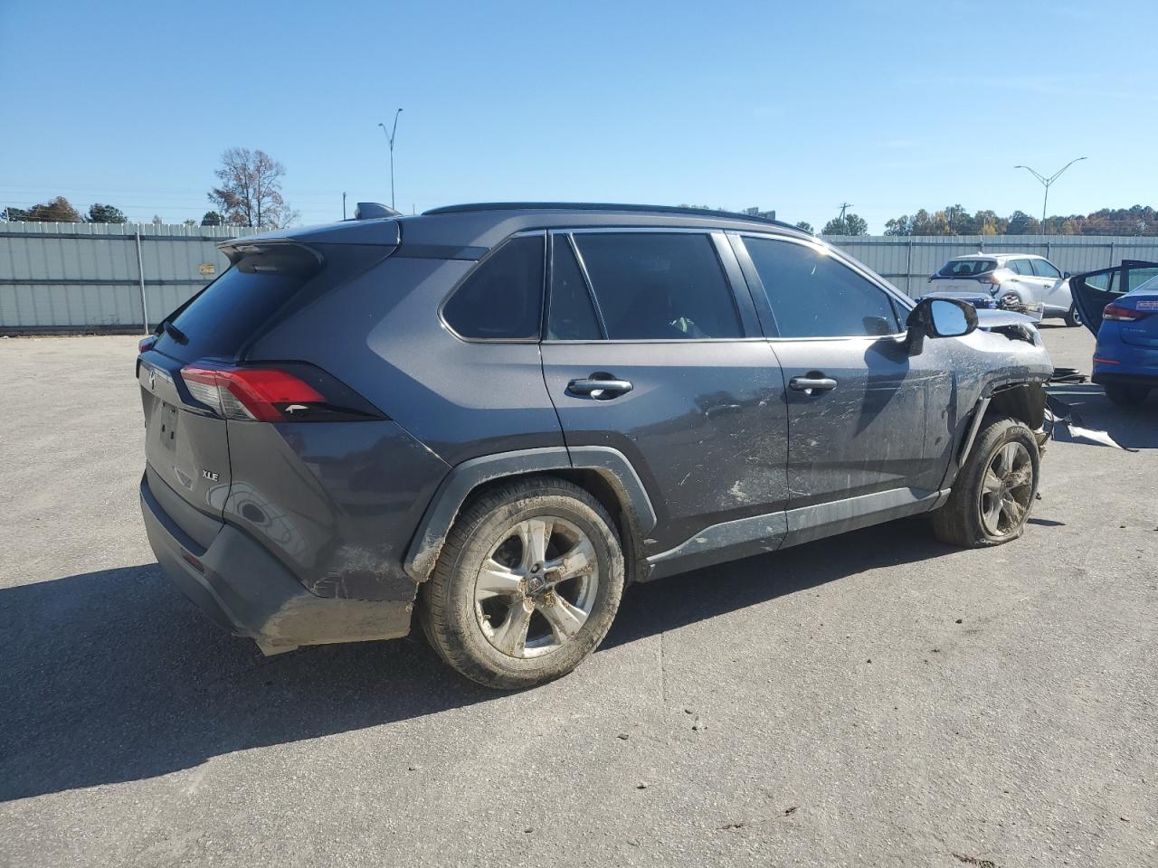 TOYOTA RAV4 XLE
