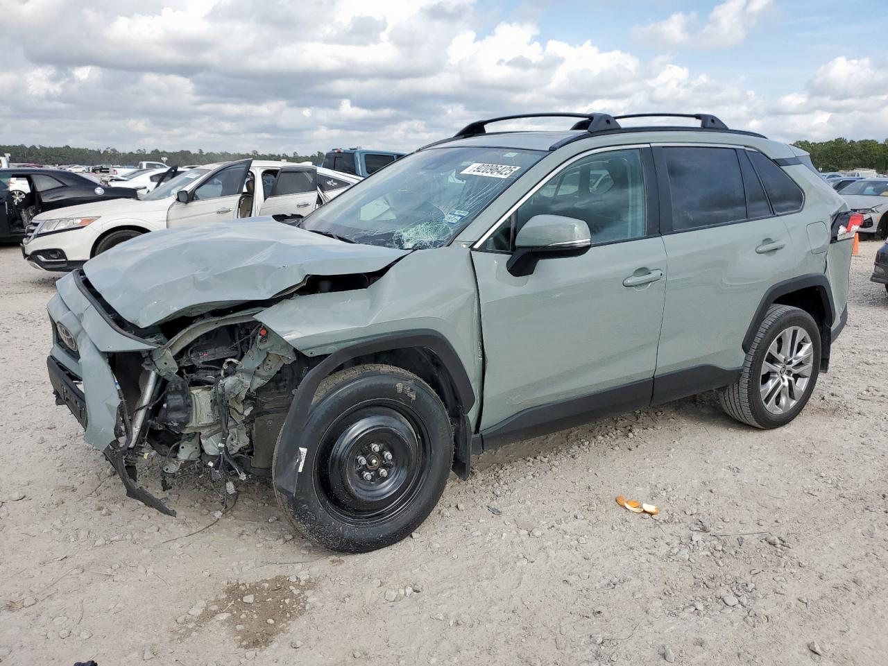 Lot #3291159965 2023 TOYOTA RAV4 XLE P