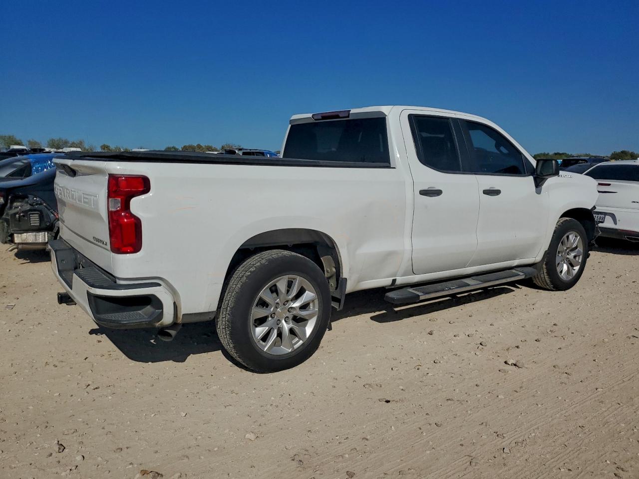 CHEVROLET SILVERADO C1500 CUSTOM