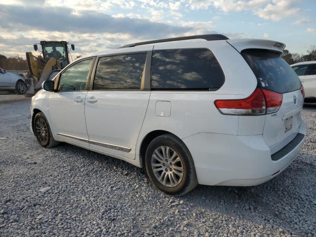 2013 TOYOTA SIENNA XLE #3302869928