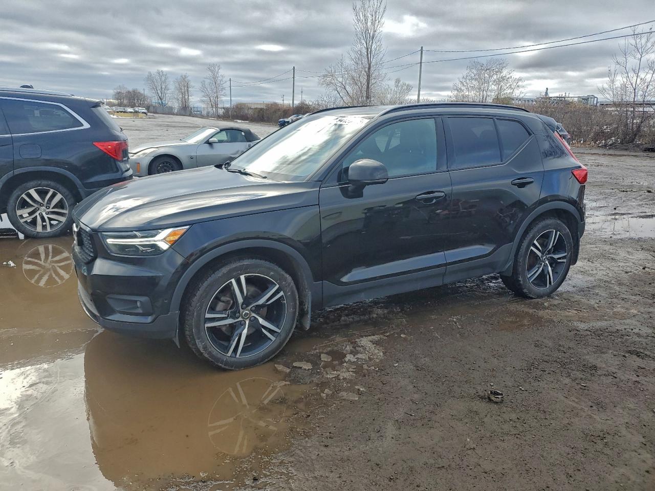 VOLVO XC40 T5 R-DESIGN