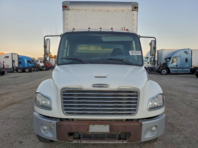 2013 FREIGHTLINER M2 106 MED #3301589642