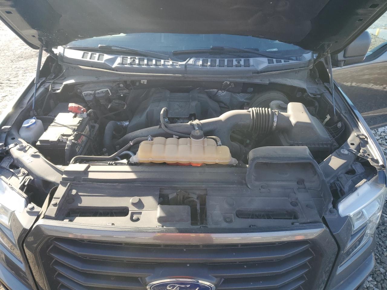 FORD F-150 SUPER CAB