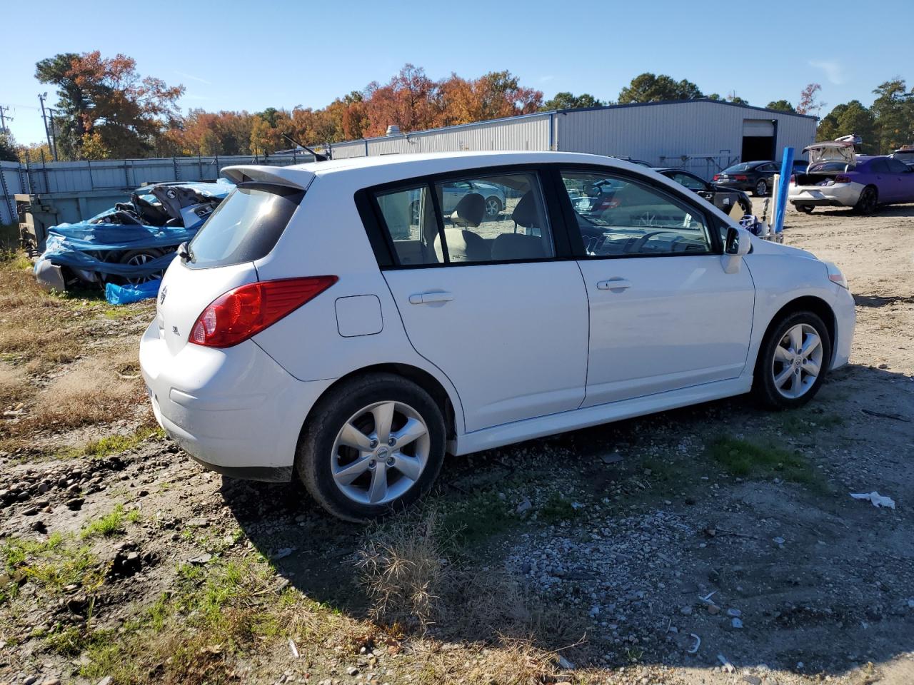NISSAN VERSA S
